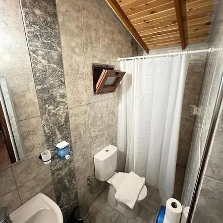 Ata Bungalow *